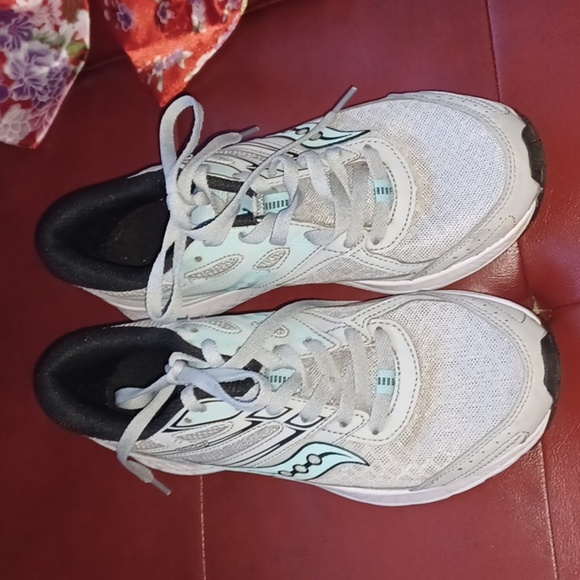 Saucony Womens Cohesion 13.  EUC, Size 6.5 - Picture 1 of 7